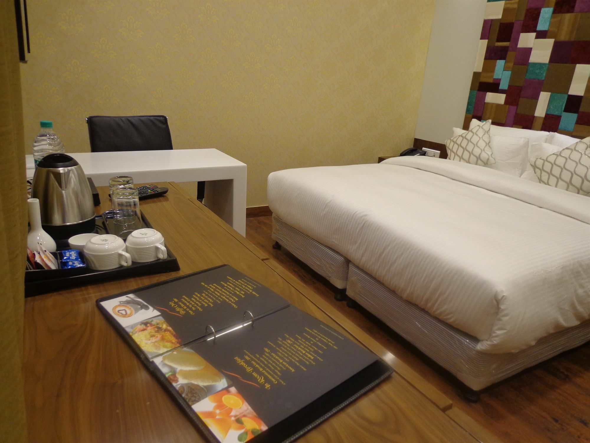 Hotel Taj Princess - Boutique Hotel Delhi  Buitenkant foto